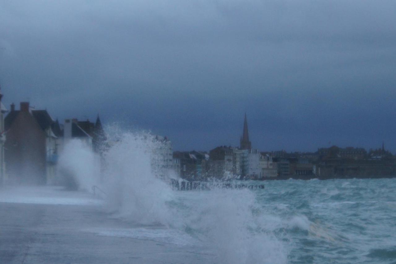 فيلا Saint Malo, Le Pont, Maison Plage A 100M المظهر الخارجي الصورة